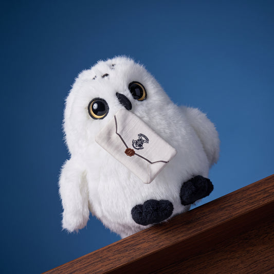 Peluche mágico imantado sobre hombro